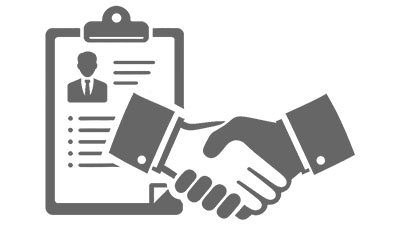 Icon mit Bewerbungsunterlagen auf Klemmbrett und gro&szlig;em Handschlag